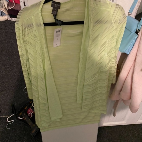 Lime green shirt and cardigan set from Chico’s - Picture 6 of 6